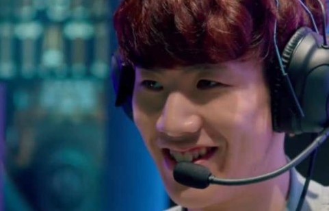 童心未泯TheShy：迪士尼好玩 今年的最好玩的一天