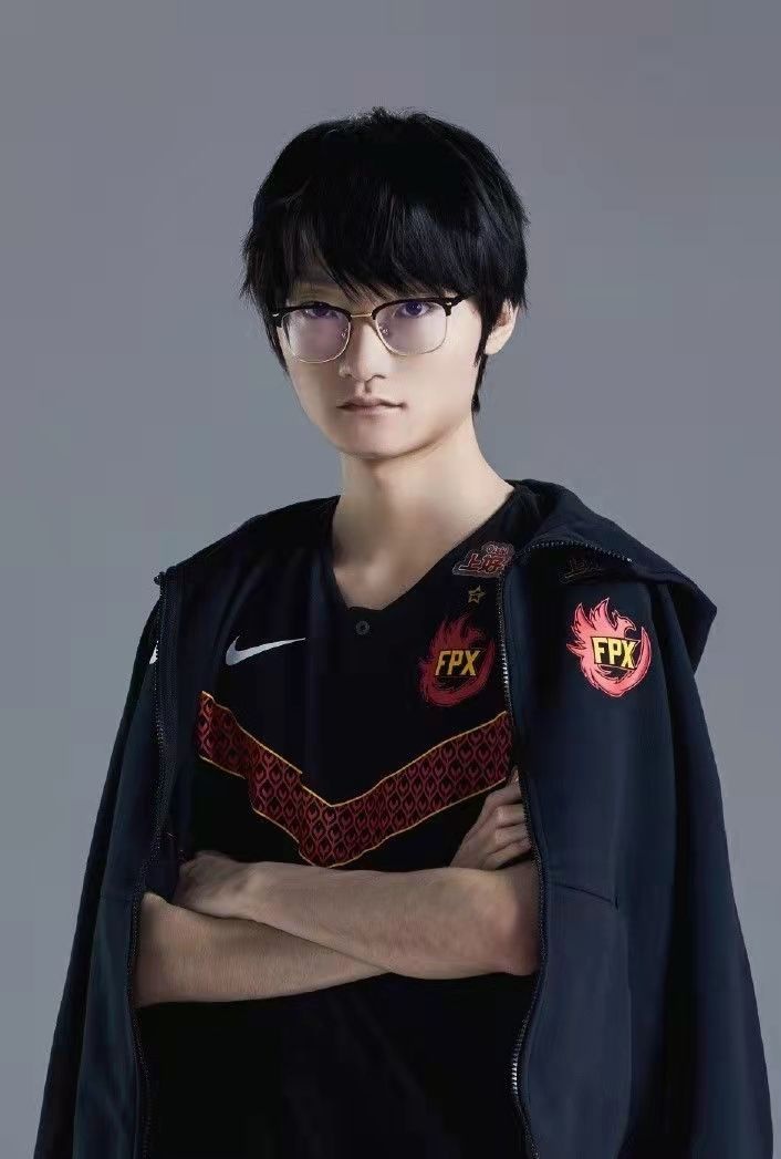 Tian：上个厕所也混卧槽，那你一天不上厕所的吗？