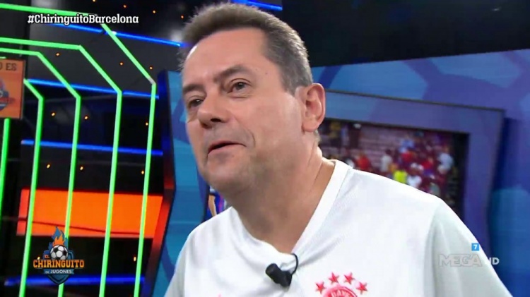 阿斯主编穿拜仁球衣庆祝巴萨输球：他们本可能丢8个球