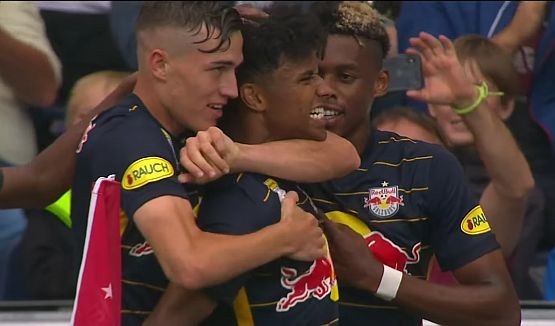 欧冠首轮各球队首发平均年龄:萨尔茨堡最年轻,AC米兰第二