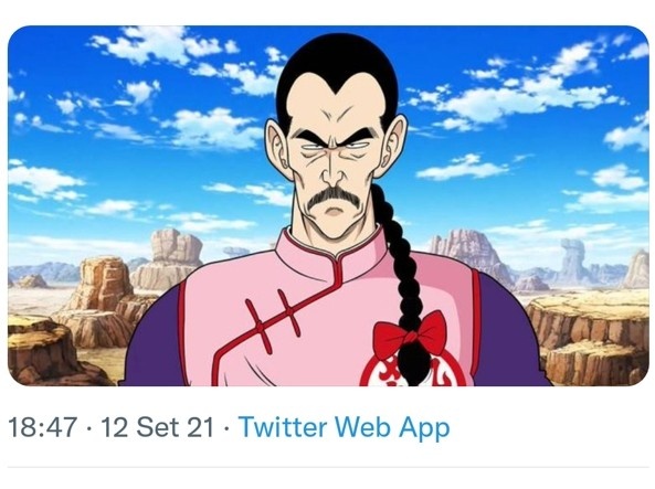 网友热议留了麻花辫的伊布,造型表情神似龙珠里的桃白白