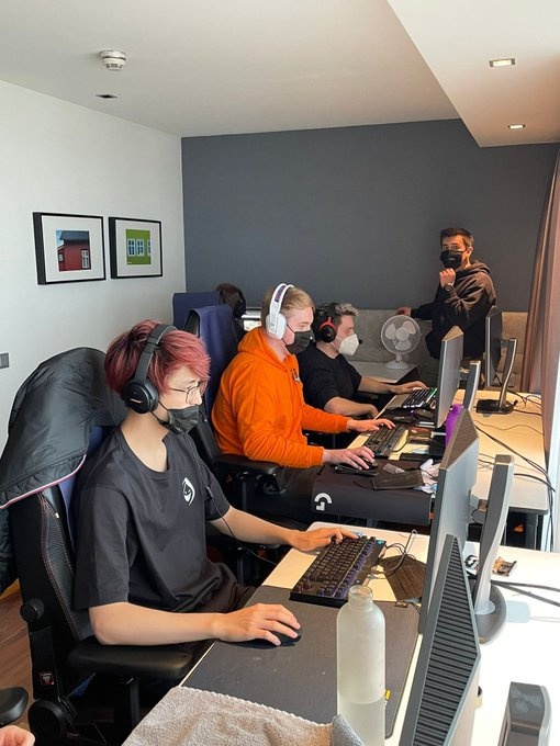 训练赛准备开整！RGE官推更新队员动态：安全设置 准备就绪！