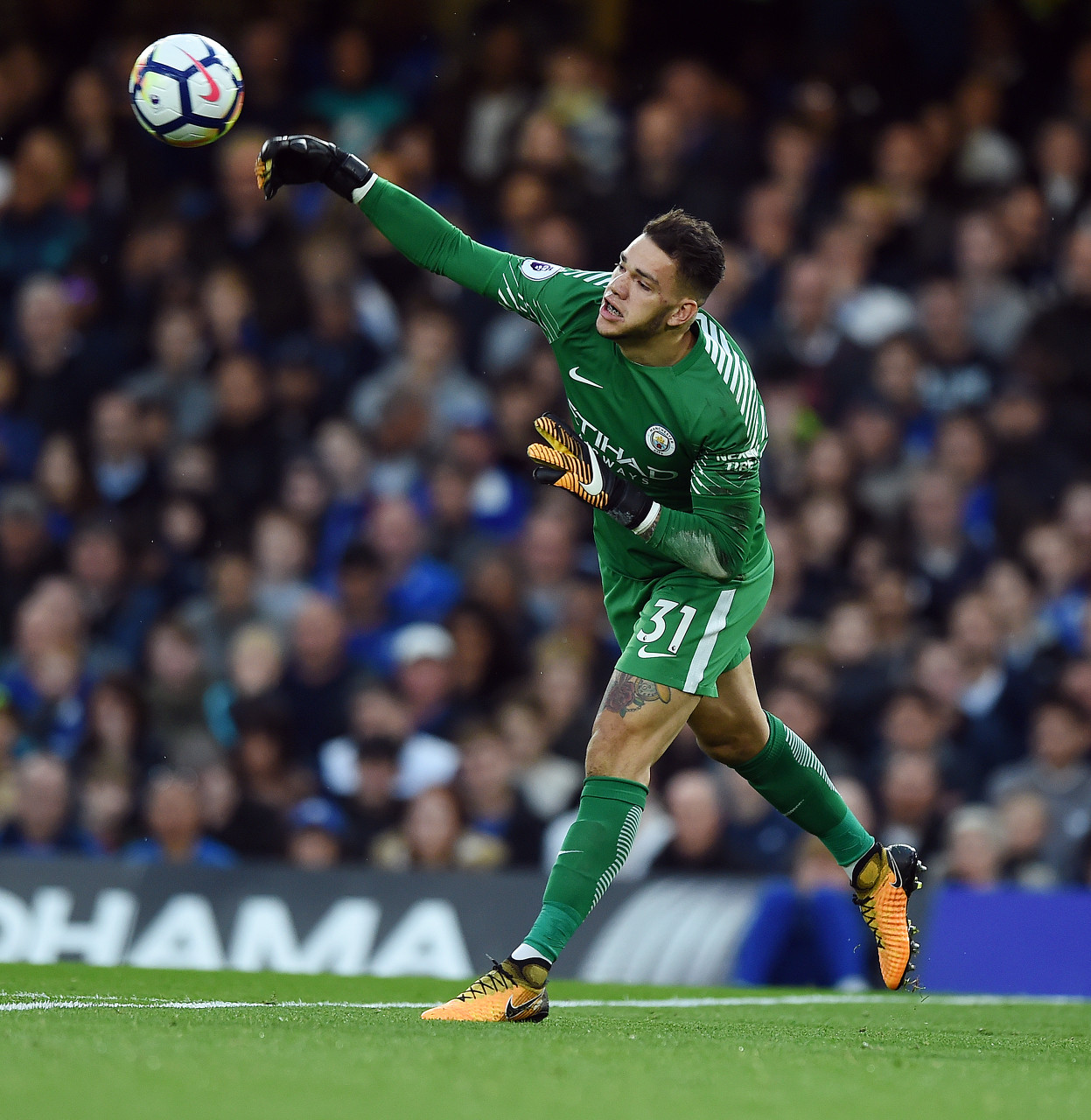 大卫-詹姆斯:埃德森像狮子一样勇敢,他就是这种类型的球员