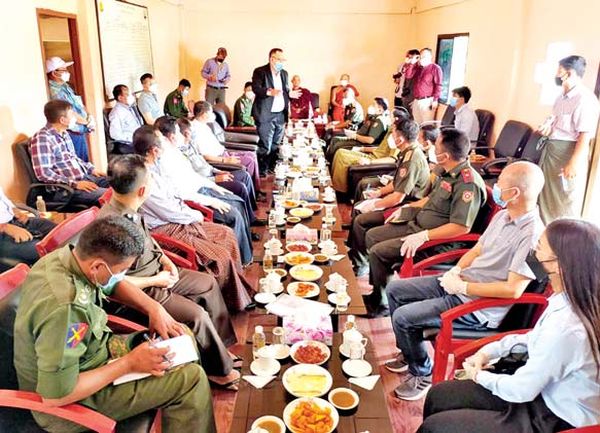 就滞留在老挝境内的缅甸劳工回归问题两国边境负责人举行会谈