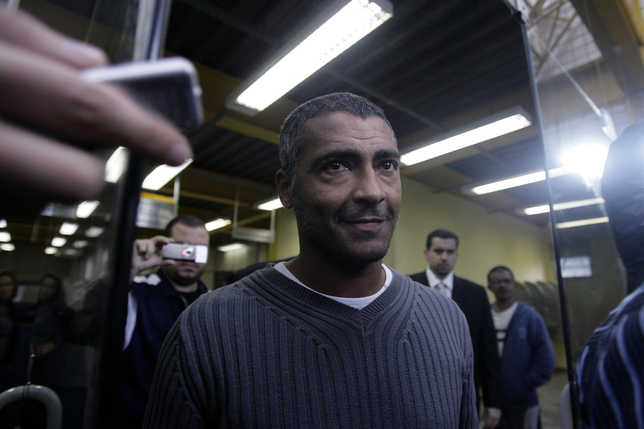 法媒:罗马里奥身体不适紧急住院,接受了胆囊切除手术