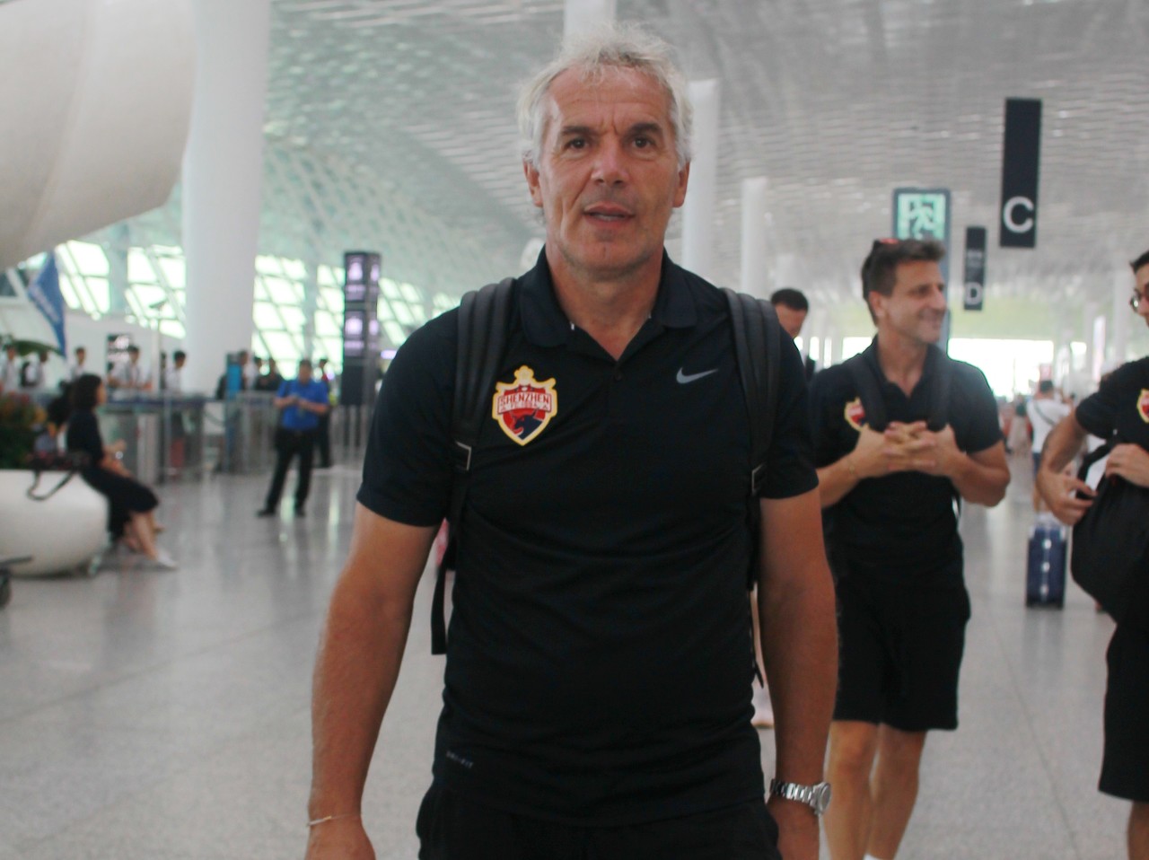 多纳多尼：吉鲁伊布很难共同出场 恰尔汗奥卢只能踢半赛季好球