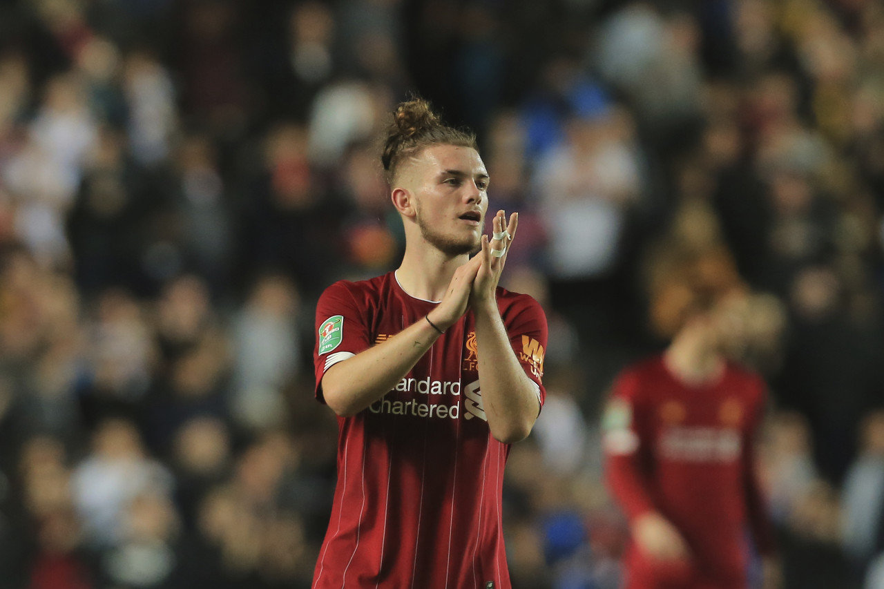 埃利奥特：同马内和萨拉赫一起训练非常激动 自己的速度还需提升