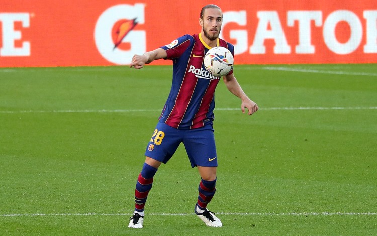 西媒：多特蒙德曾报价租借明格萨，遭到科曼拒绝