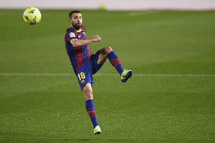 阿斯报:阿尔巴继续进行单独恢复训练,但下周中可以出战拜仁