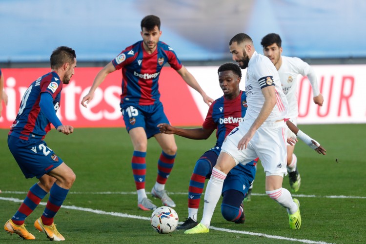 弗兰：马竞目前是西甲最强队 本泽马有实力帮助皇马夺冠