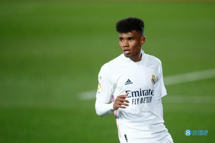 西媒:皇马非常接近与队内小将布兰科、马文续约