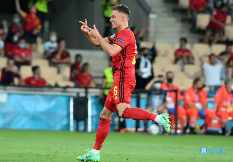 比利时官方:小阿扎尔身体不适,将返回多特蒙德接受治疗