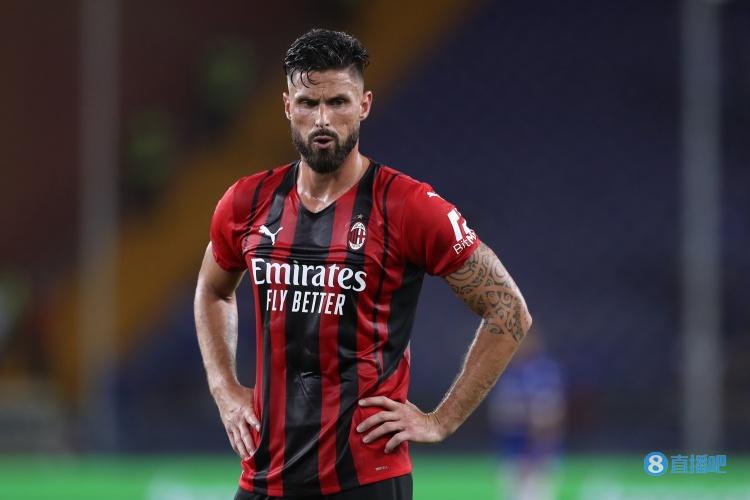 场上先锋场下军师,吉鲁赛后同队友复盘米兰比赛
