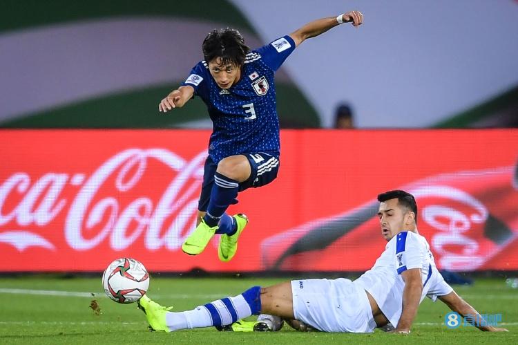 室屋成:对中国保证不丢球很重要,他们拥有强壮和射门出众的球员