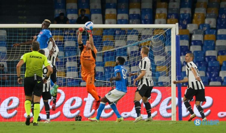 阿莱格里：什琴斯尼是出色的门将，他在欧冠仍将首发