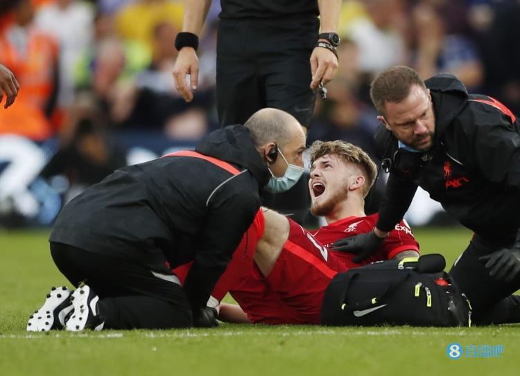 利物浦官方：埃利奥特脚踝严重受伤，将接受手术
