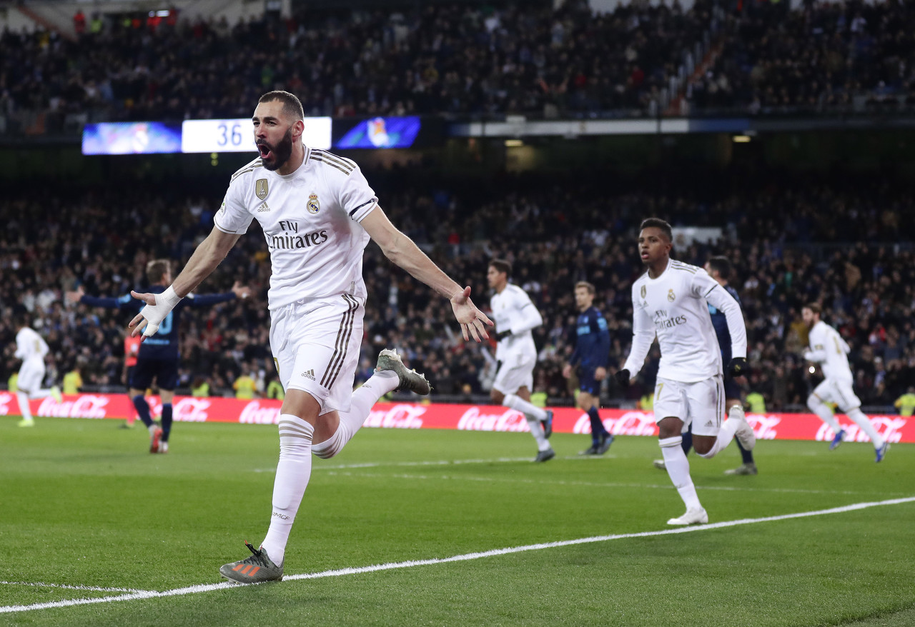 5球4助攻!本泽马是本赛季目前五大联赛直接参与进球最多球员