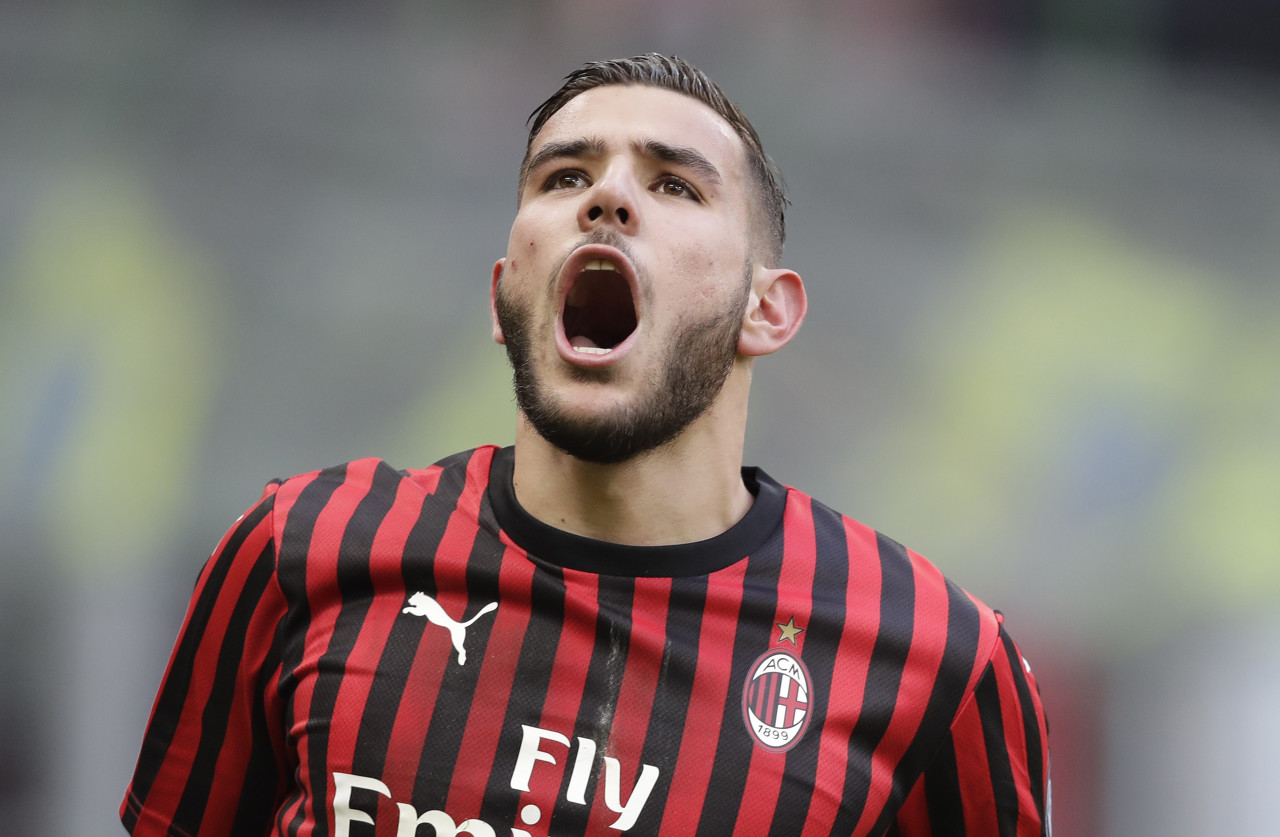 单场意甲传射,特奥是米兰自04年来首位后卫