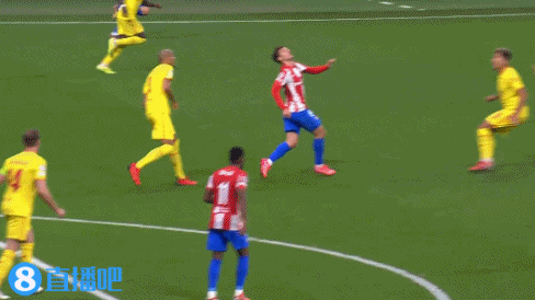 张路谈格子爆头菲米染红：严格地说不是有意犯规，红牌有点过