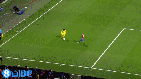 当萨拉赫还在突破时,范迪克已经在庆祝了......