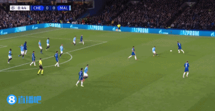 攻入加盟蓝军首球！克里斯滕森禁区内凌空射门建功，弟媳送助攻