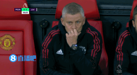 看不下去了!众多曼联球迷提前离开老特拉福德