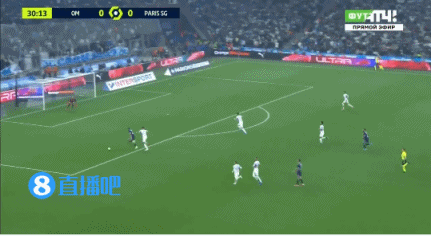 稳!保洛佩斯先扑出内马尔姆巴佩良机,再出击半场破坏巴黎反击