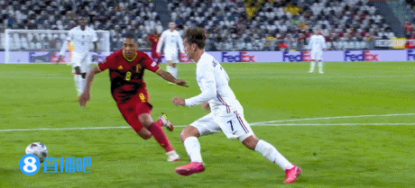 格列兹曼禁区倒地造点，姆巴佩点射扳平比分