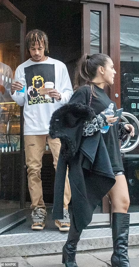 时隔5个月后,阿里再次被拍到与瓜迪奥拉女儿约会