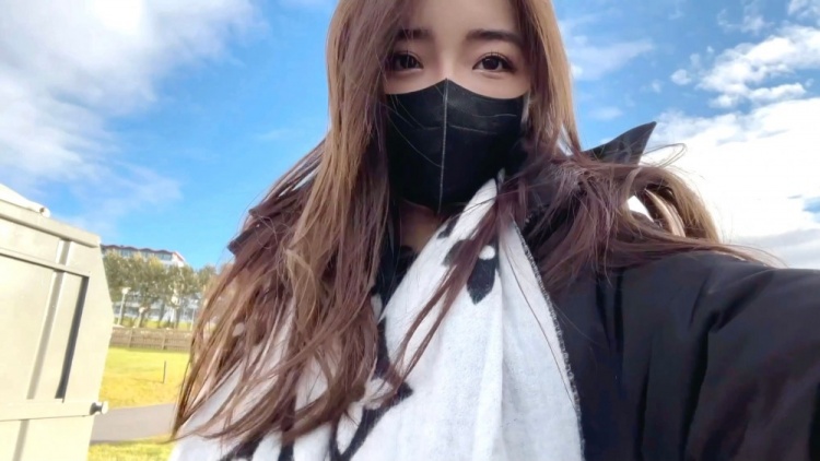 余霜晒照：今日的自拍～