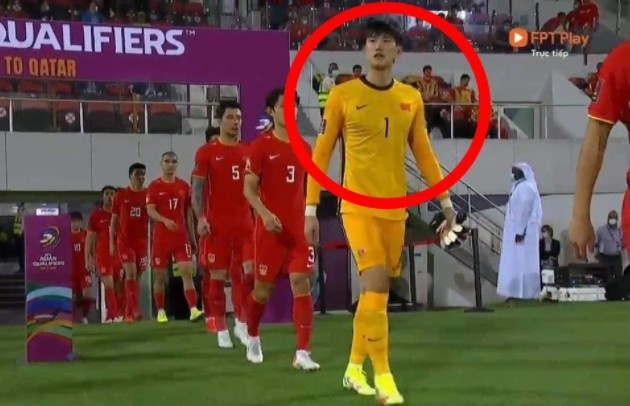 盛世美颜!帅气颜骏凌引发越南网友热议:像电影明星