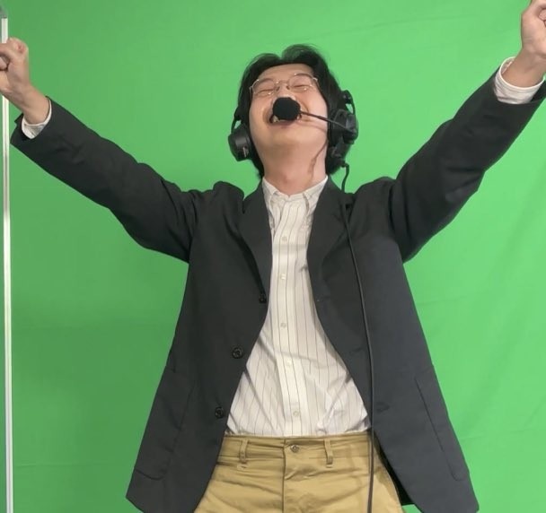 DFM取胜后日本解说狂欢:他们创造了LJL赛区的历史