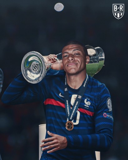 前途无量!22岁姆巴佩293场造269球+世界杯、欧国联、金童奖