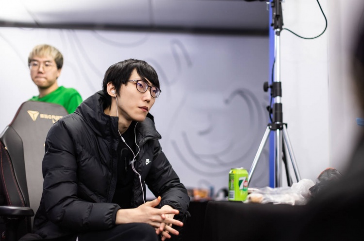 FPX.Nuguri：还好这局赢下来了，输给DK后队伍沟通了方向性和BP