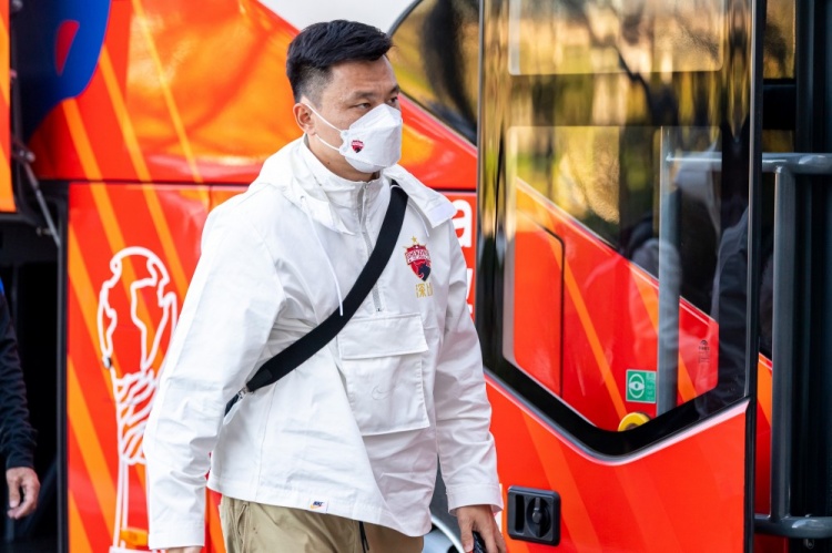 赛区未供暖、空调没制热,深圳队员身体不适,郜林已连打三天吊瓶