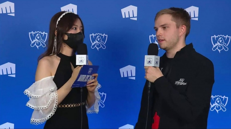 赛后采访100T中路选手:这次的世界赛之旅学到了很多,下次继续努力