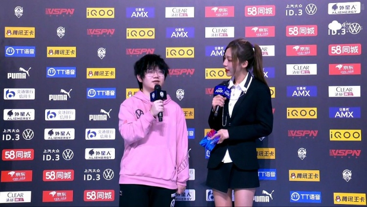 厦门VG赛后采访：娜可露露打得比较好，镜打得有点差