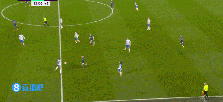 极致丝滑!迪亚斯高空球长传,马赫雷斯完美停球举重若轻