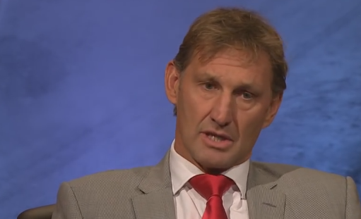 亚当斯两度拒绝曼联:一次不想离开伦敦,一次看到了夺冠希望