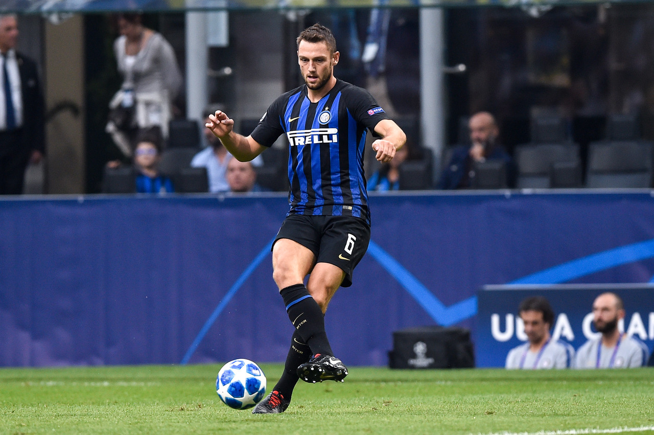 都体：国米很可能在明夏出售德弗里，以留住其他大牌球员