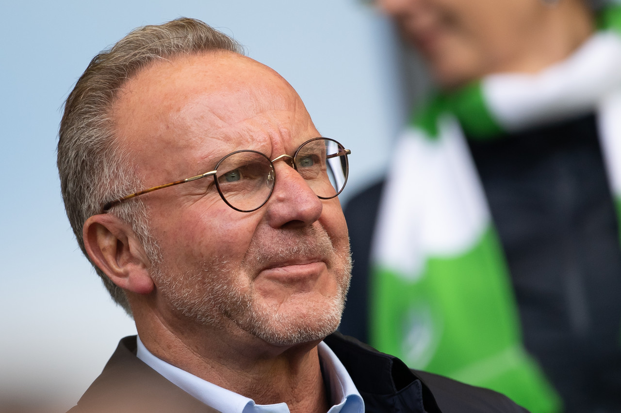 鲁梅尼格:怀疑奢侈税对巴黎曼城不管用,钱对他们而言不太重要