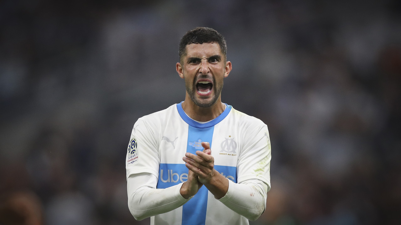 阿尔瓦罗：我曾嘲笑梅西个子矮，他回击我足球踢得烂，我们都笑了