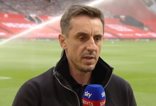 内维尔赛前采访:曼联现状不光是C罗的问题,他身后队友跑动不够