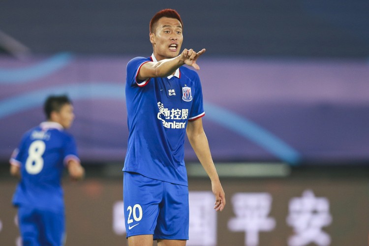 韩媒:新加坡狮城水手有意金信煜,向其提供年薪150万欧的3年合同