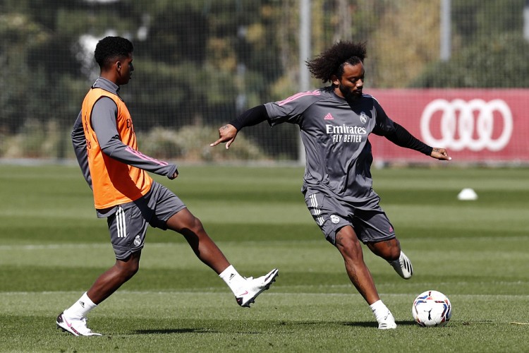 TNT SPORT:马塞洛明年不会加盟弗鲁米嫩塞,他将留在欧洲踢球