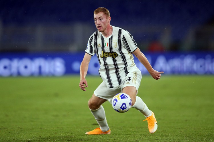 库卢:C罗是一位伟大的球员,但现在不应再去想他的离队问题