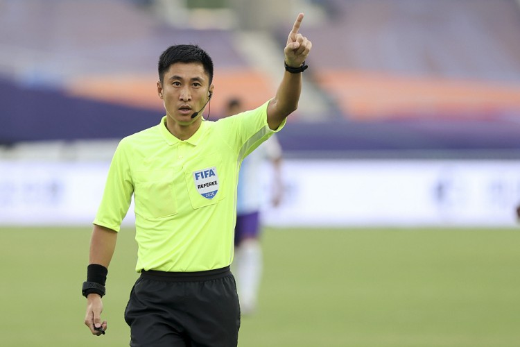 马宁入选2021年国际足联精英裁判员研讨会,有可能执法明年世界杯