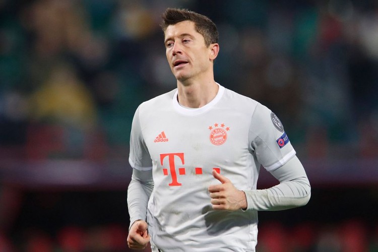 有所下滑!莱万近9场5次未能破门,本赛季此前10场仅1次未破门