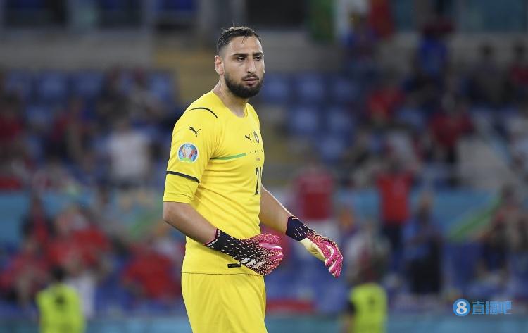 多纳鲁马的伤心一夜:2项纪录终结+被圣西罗球迷嘘