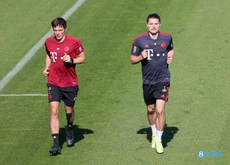 萨比策：很自豪能加盟拜仁，阿拉巴提供了很多咨询